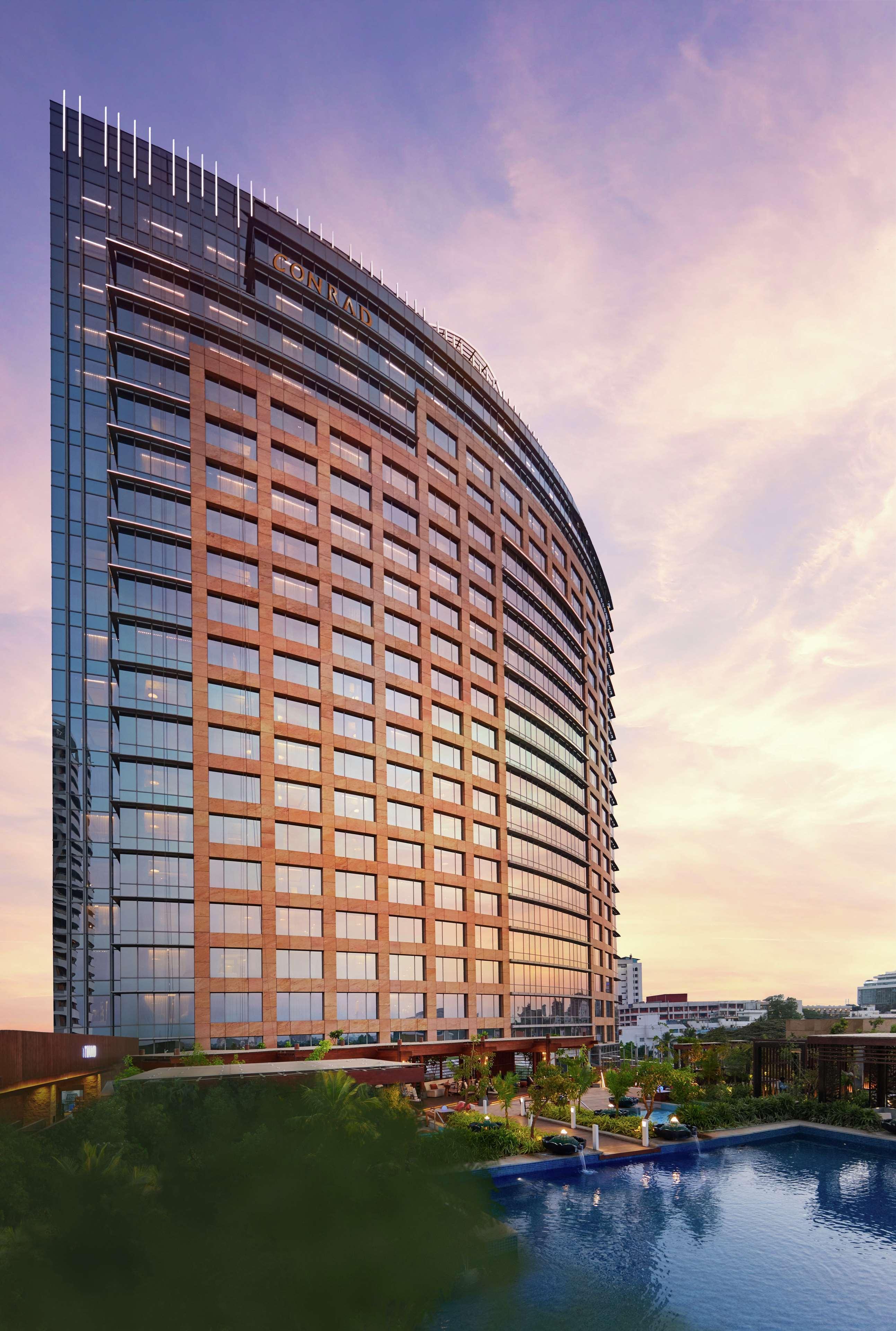Conrad Bengaluru Hotel Buitenkant foto