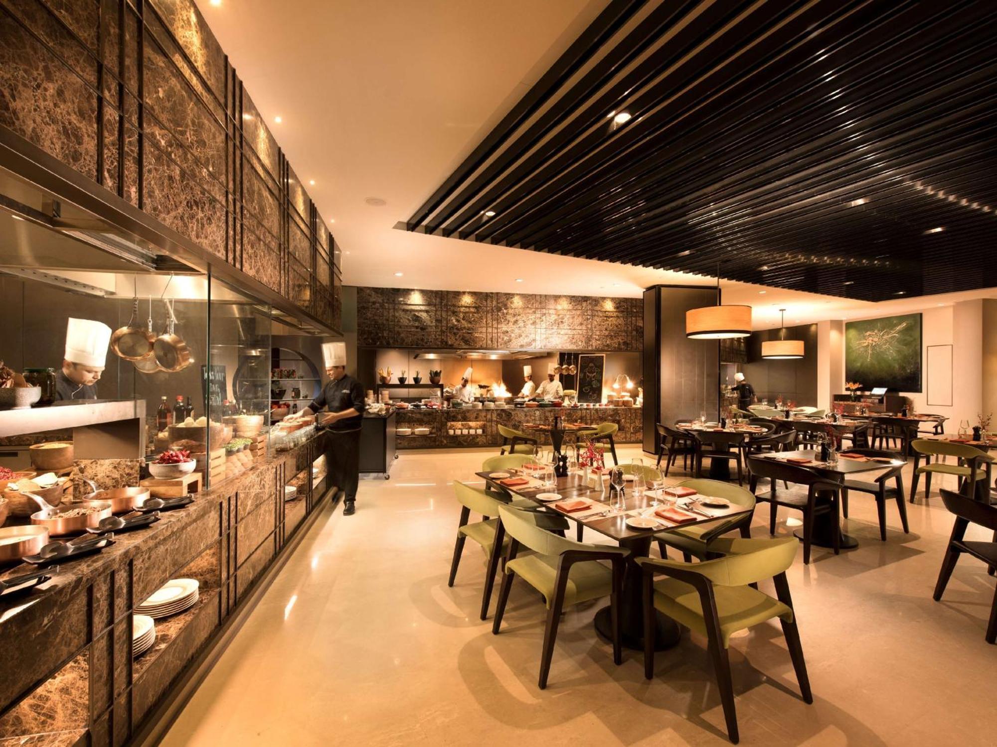 Conrad Bengaluru Hotel Buitenkant foto